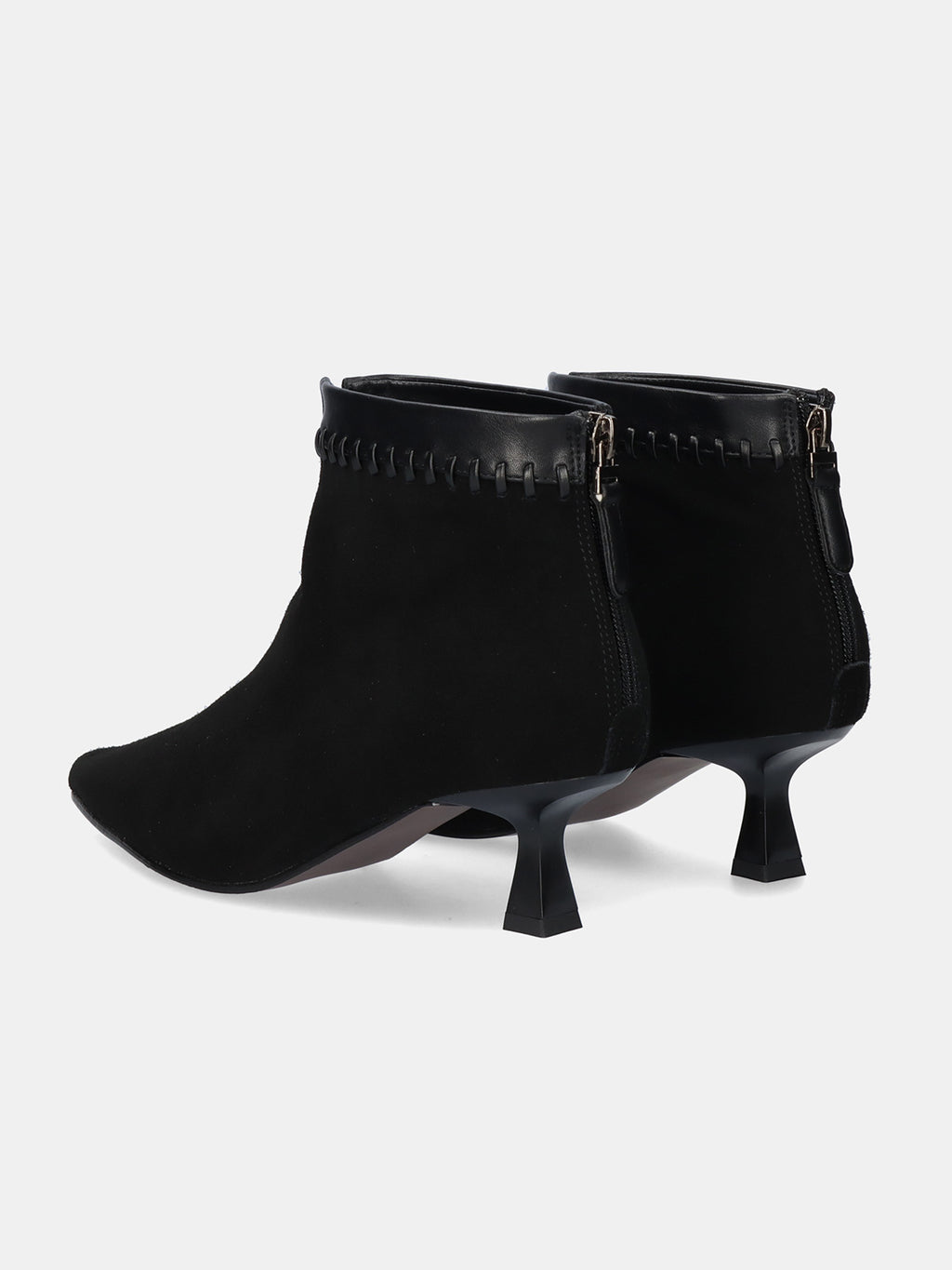 W26268 SUEDE BLACK