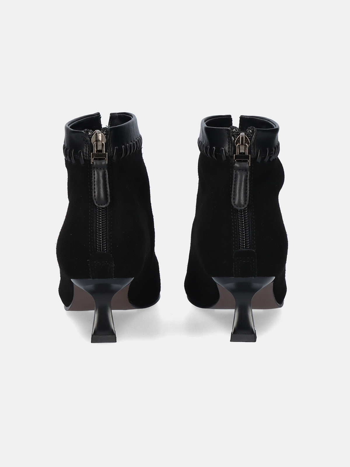 W26268 SUEDE BLACK