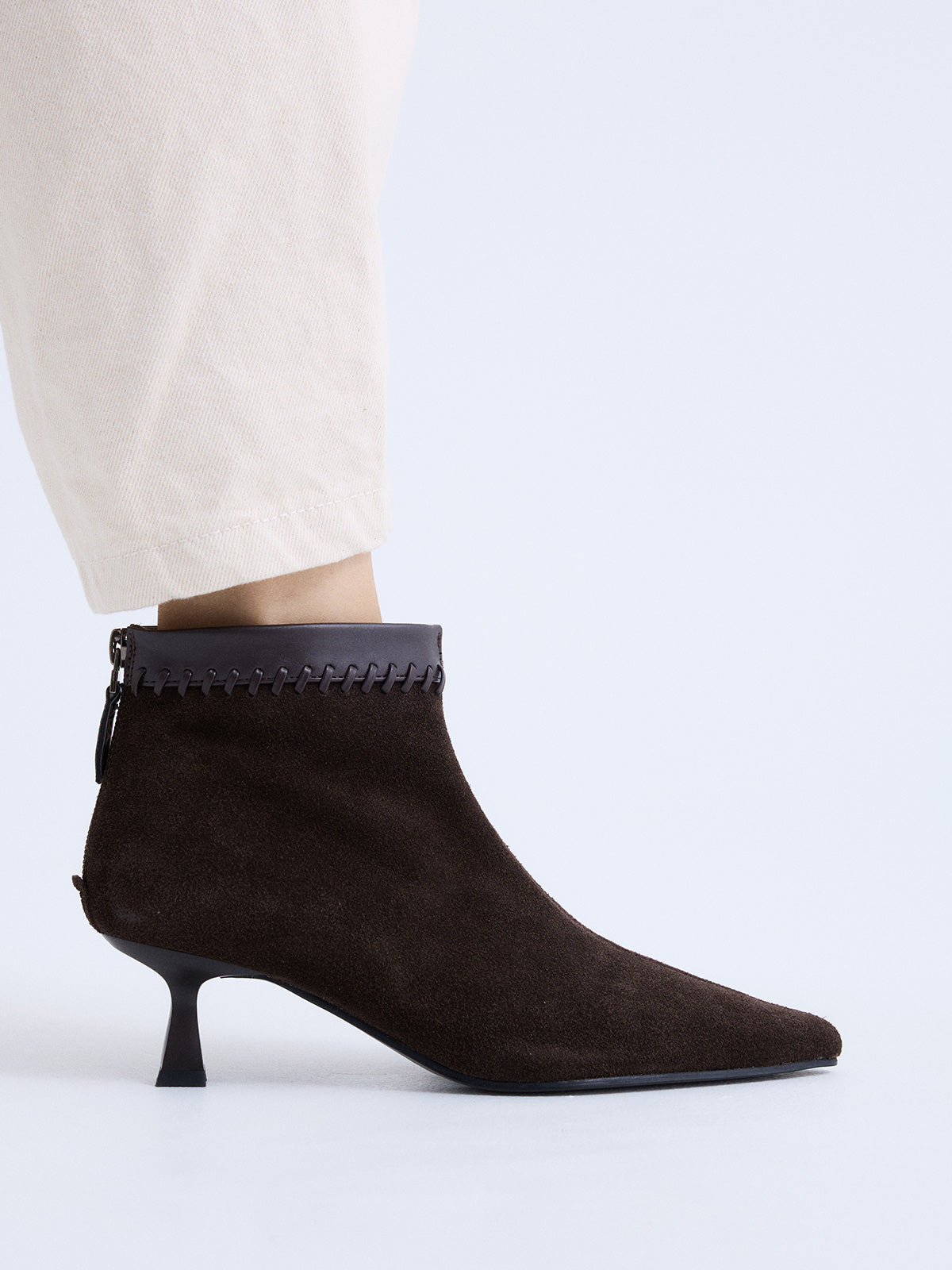 W26268 SUEDE BROWN