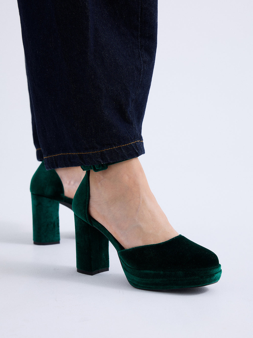 W2993-R5523 VELVET GREEN
