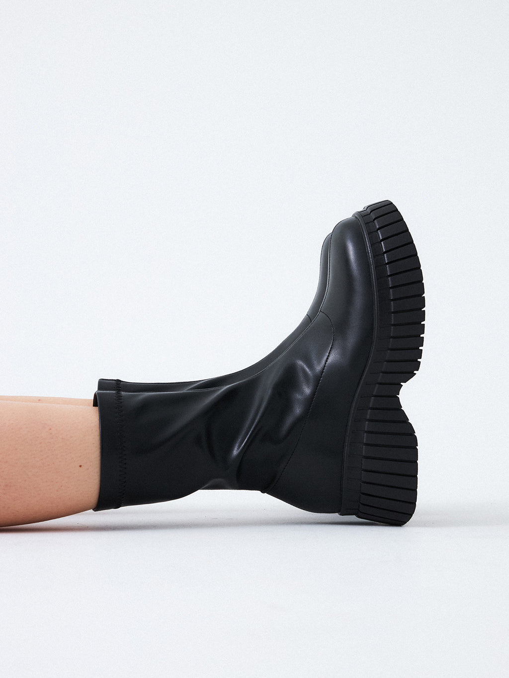 W3611-R6290 PU BLACK