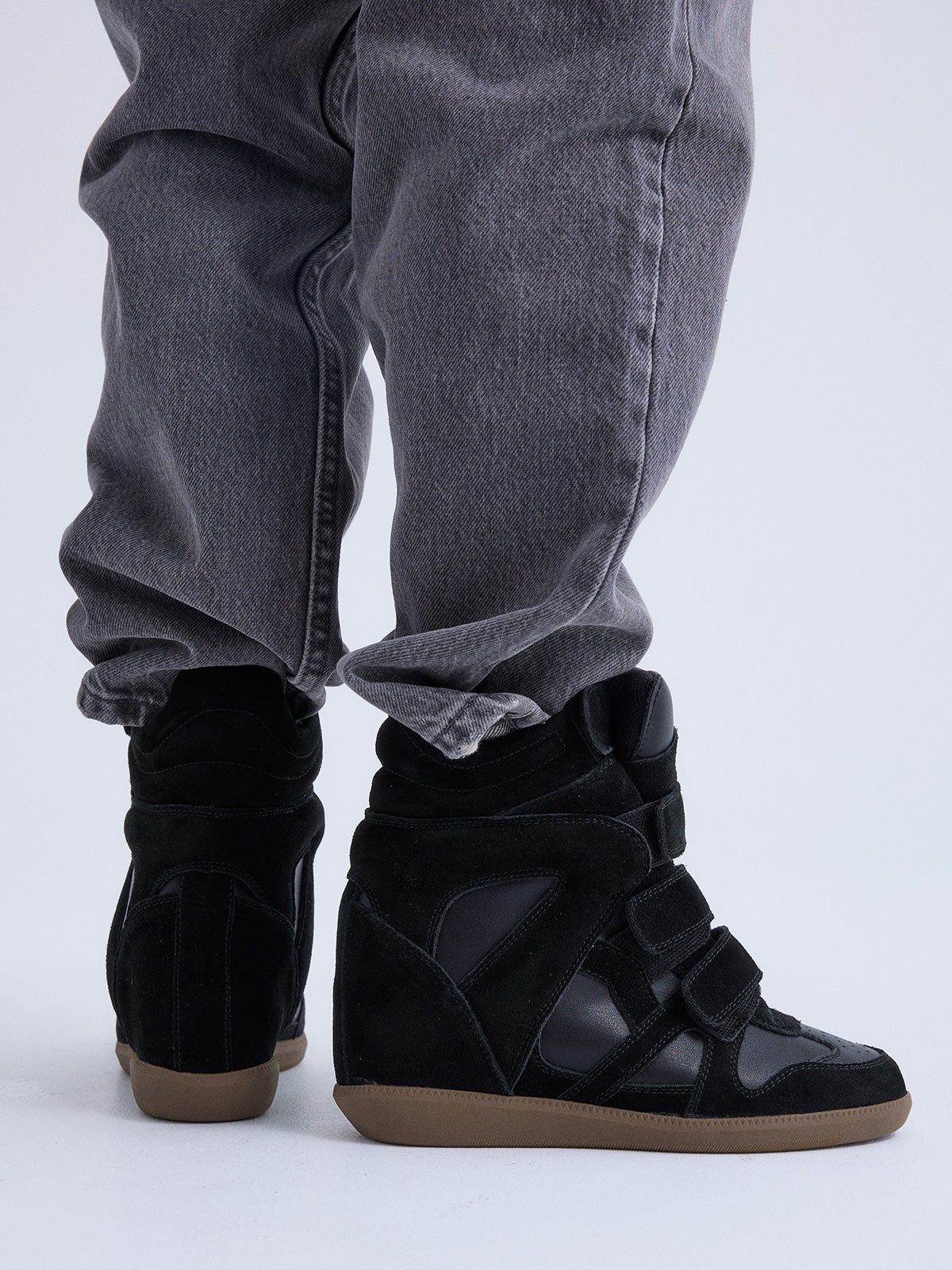 YG993-01RY SUEDE BLACK