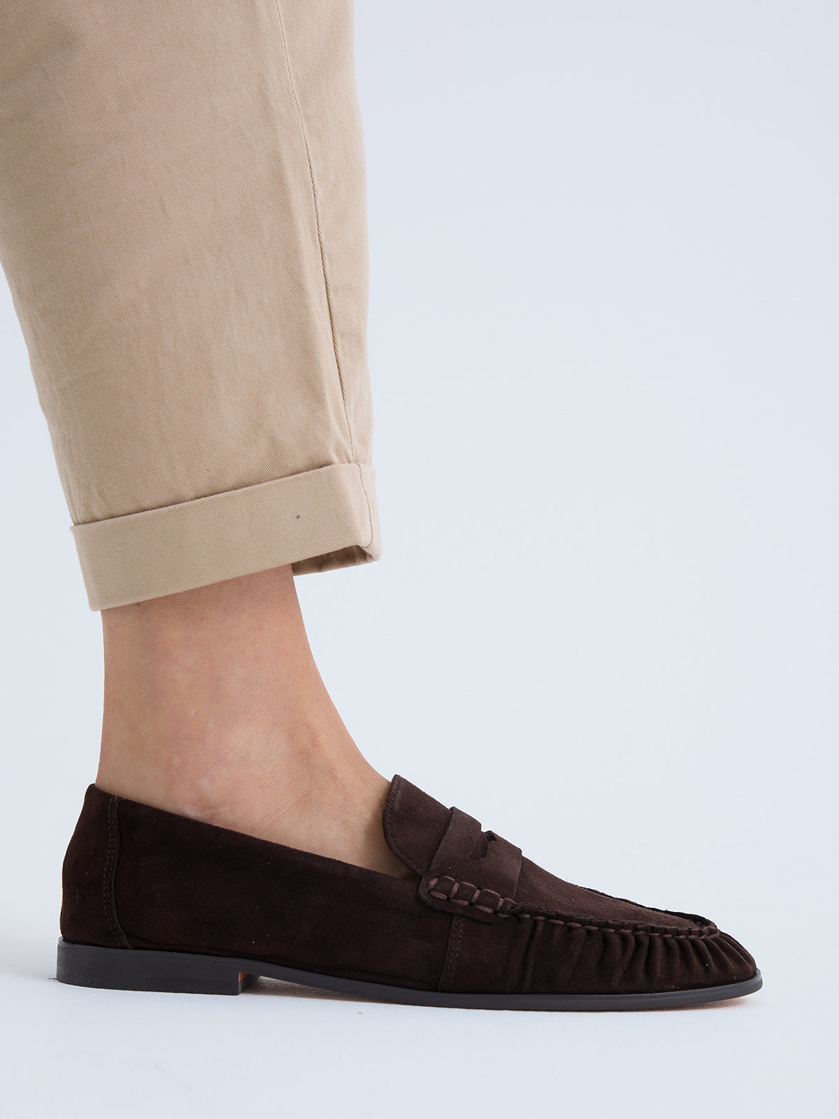 YY250611 SUEDE BROWN