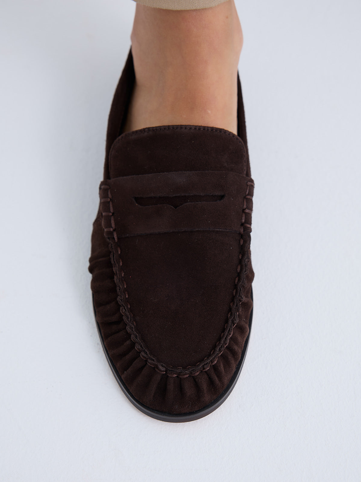 YY250611 SUEDE BROWN