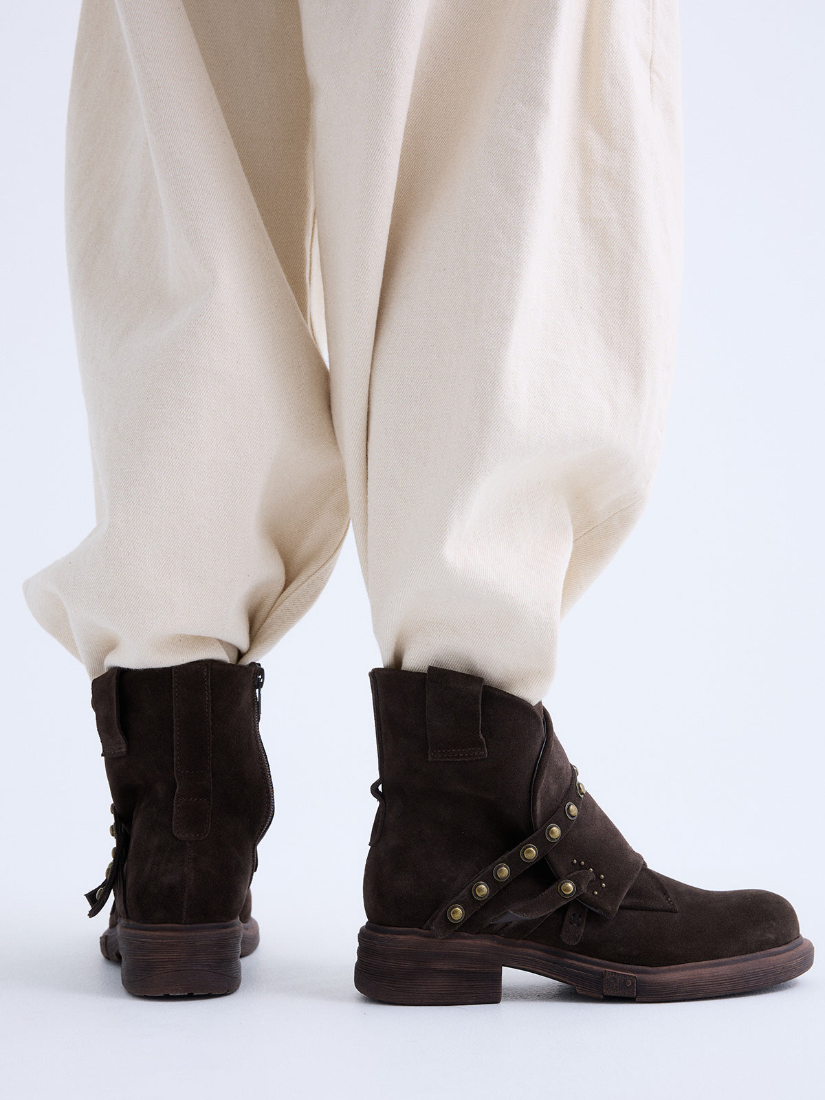 ZQ1700-02R SUEDE BROWN