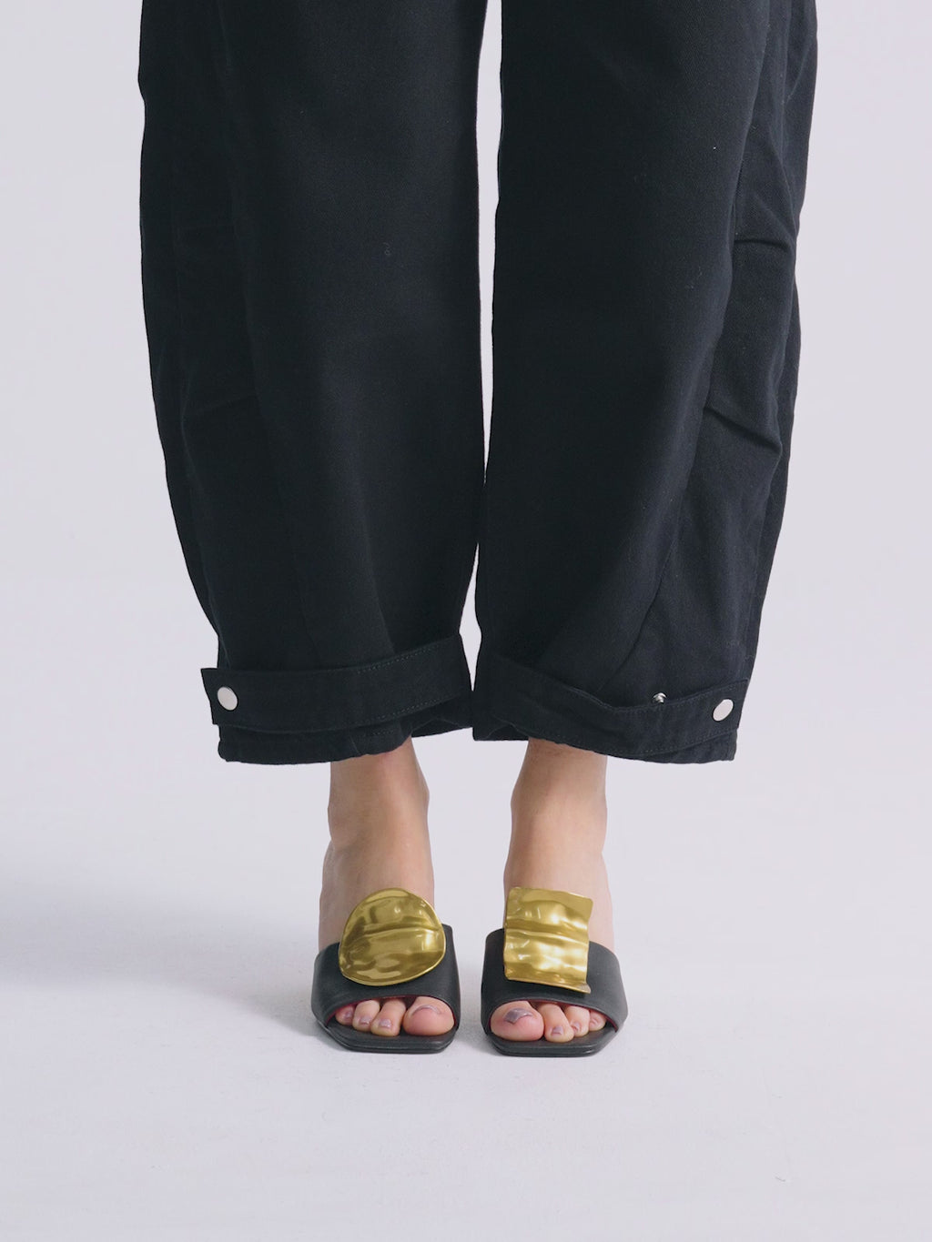 NINA-212 PU BLACK GOLD