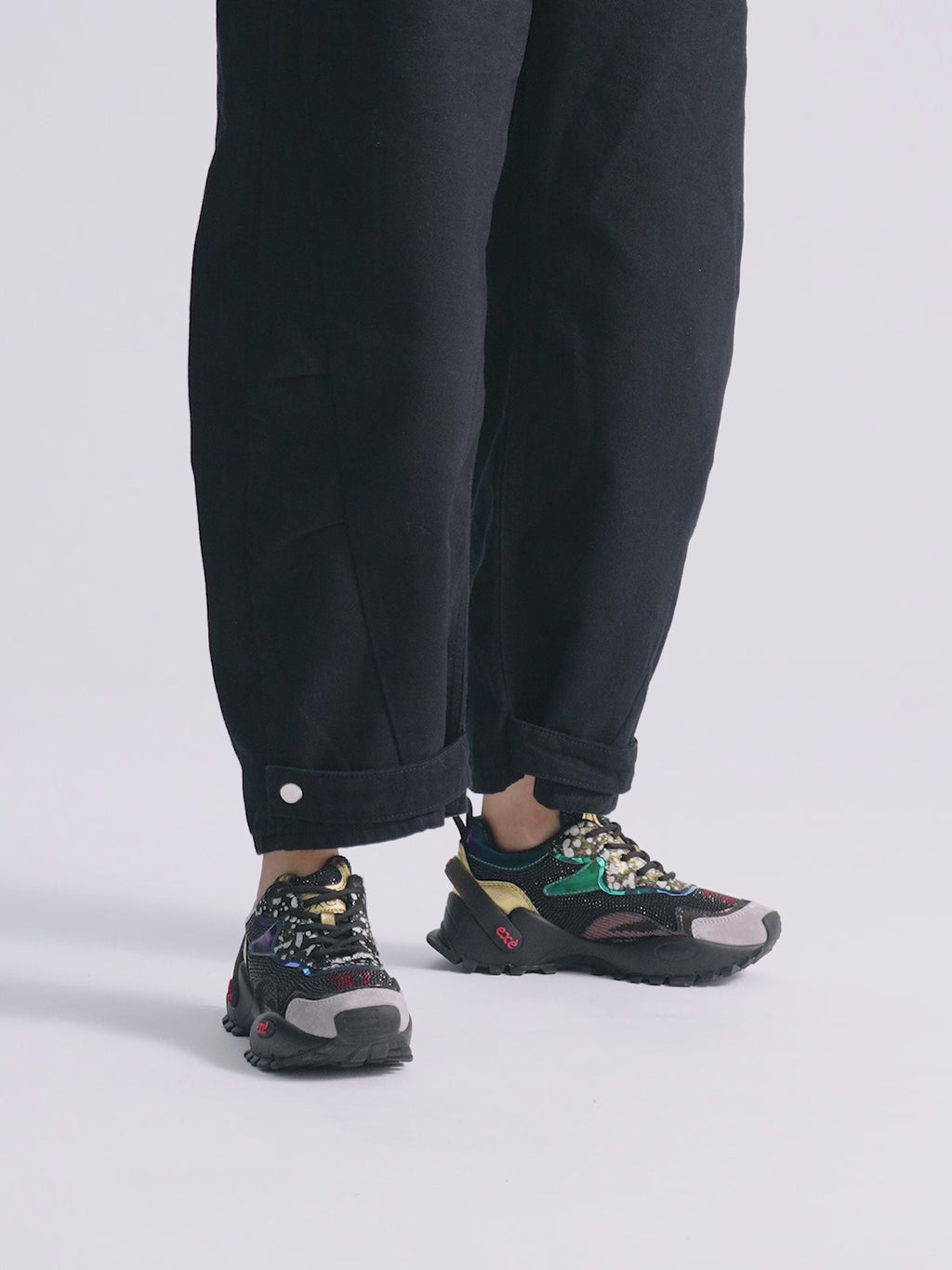 4032-1A LEATHER BLACK GOLD